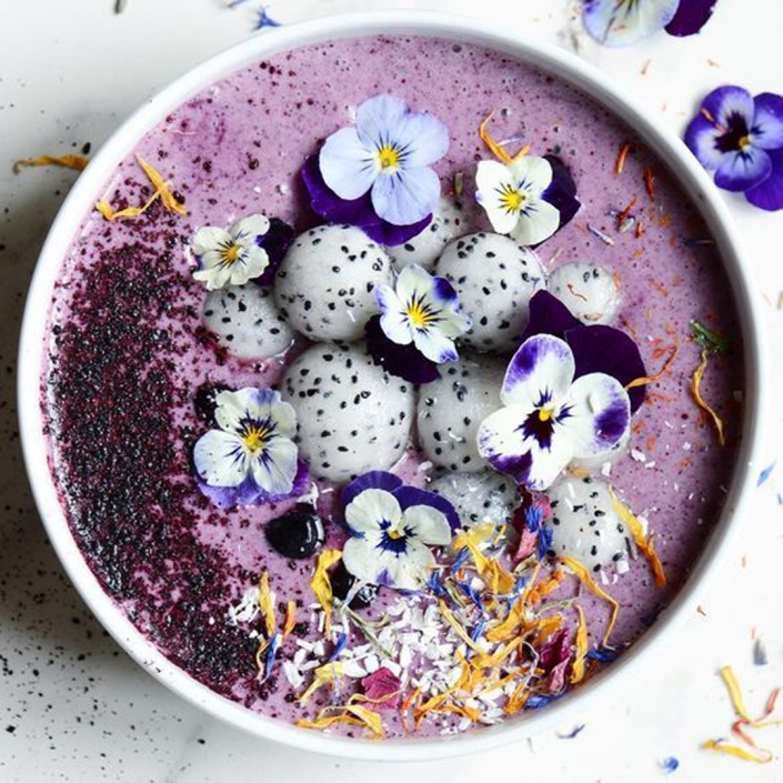 violet blueberry smoothie bowl.jpg